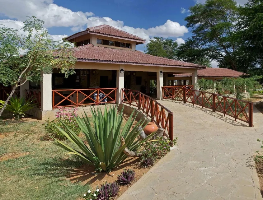ashnil-aruba-lodge-tsavo-east
